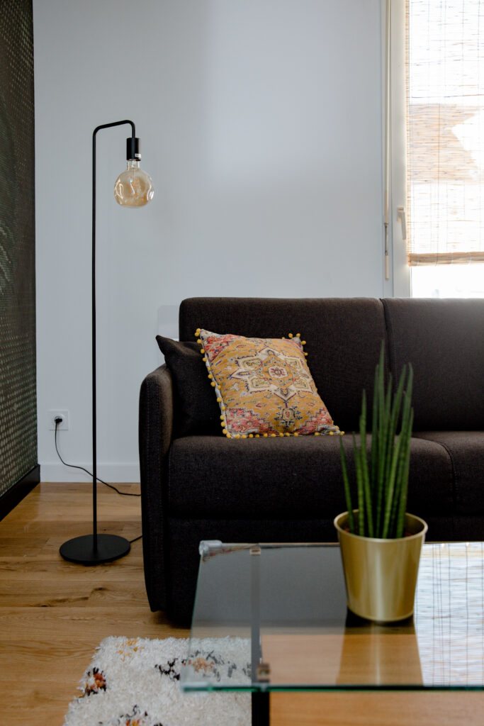 rénovation appartement location touristique Nantes parquet béton ciré